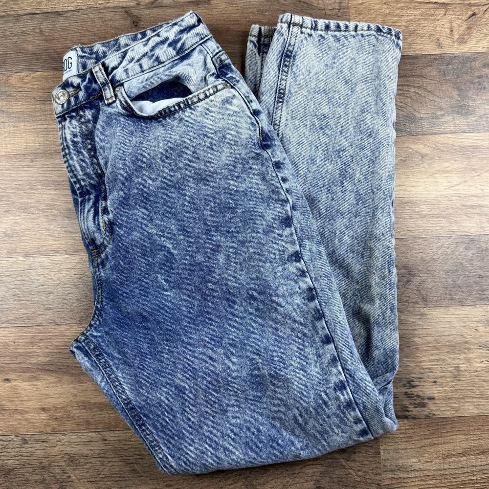 BDG Urban Outfitters High Waist Mom High Rise Acid Wash Jeans Size 29